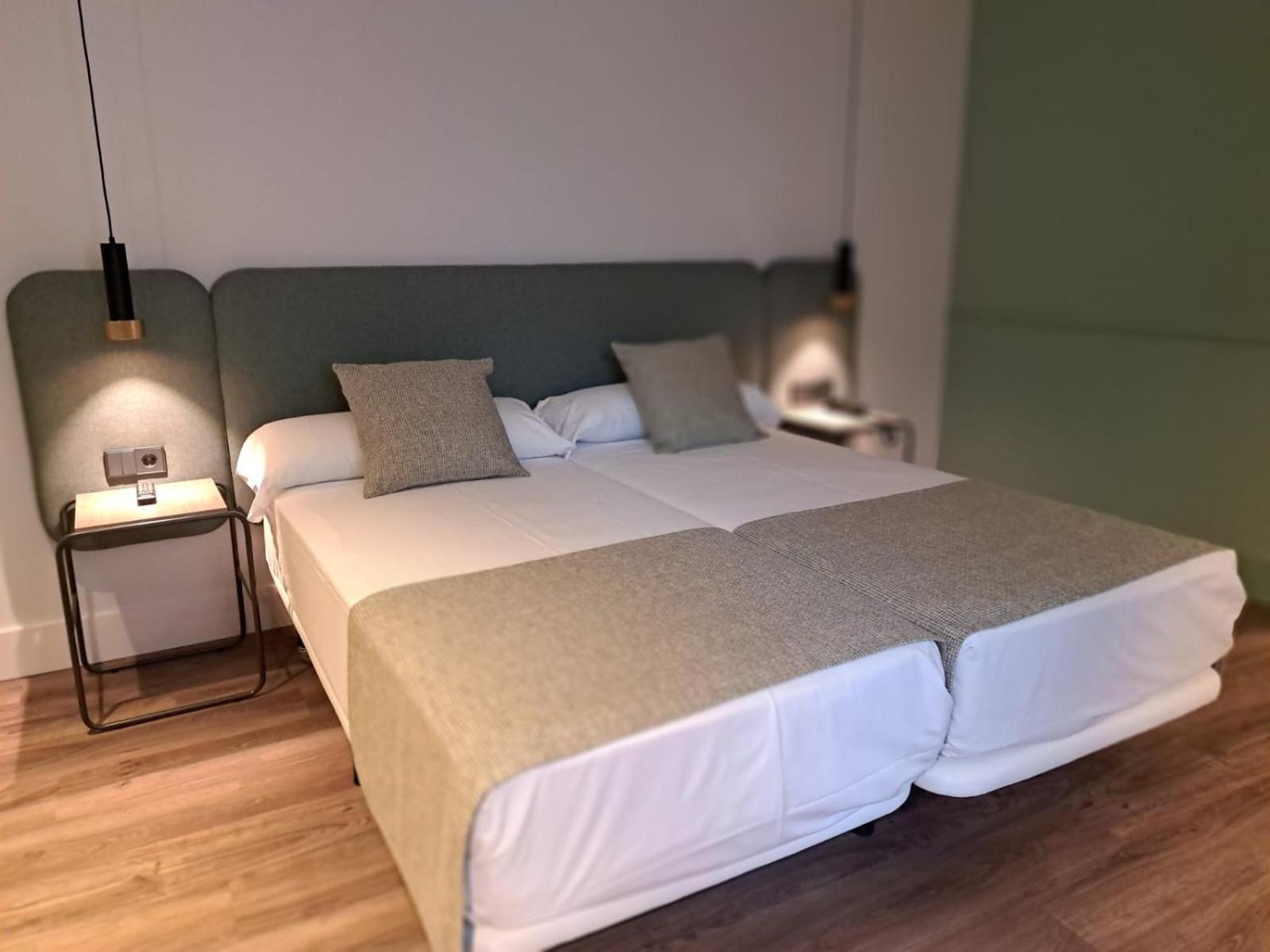 ברצלונה Hotel Via Augusta מראה חיצוני תמונה